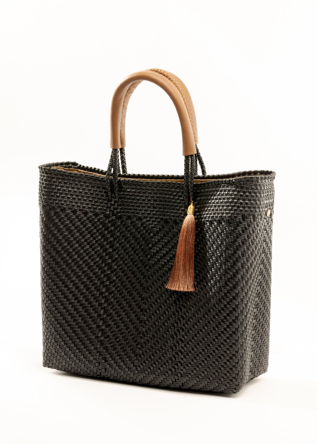 Black bag with brown leather outlet handles